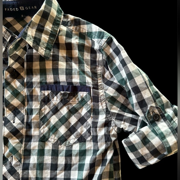 Faded Gear Plaid Button Up shirt - Picture 4 of 6